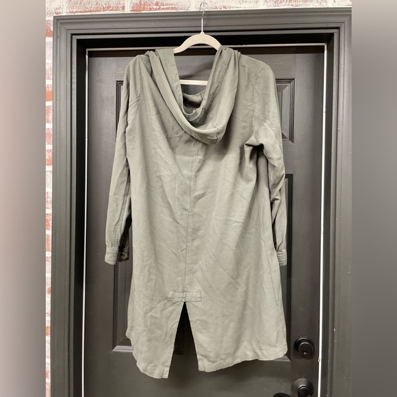 Cotton on shacket - Picture 3 of 3